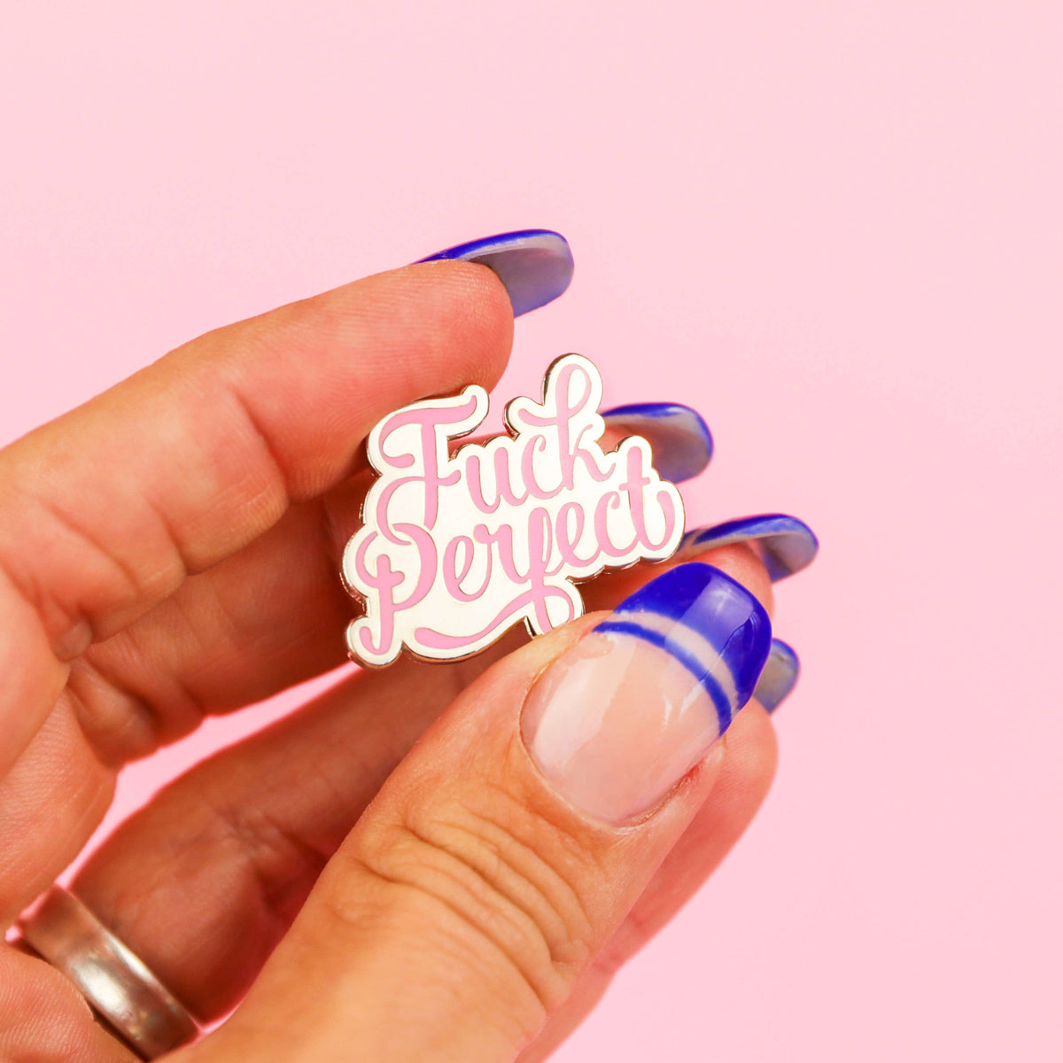 Pin "Fuck Perfect" roze | Studio Inktvis