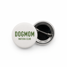 Button "DOGMOM MATCHA CLUB" wit | Lieblingspfote