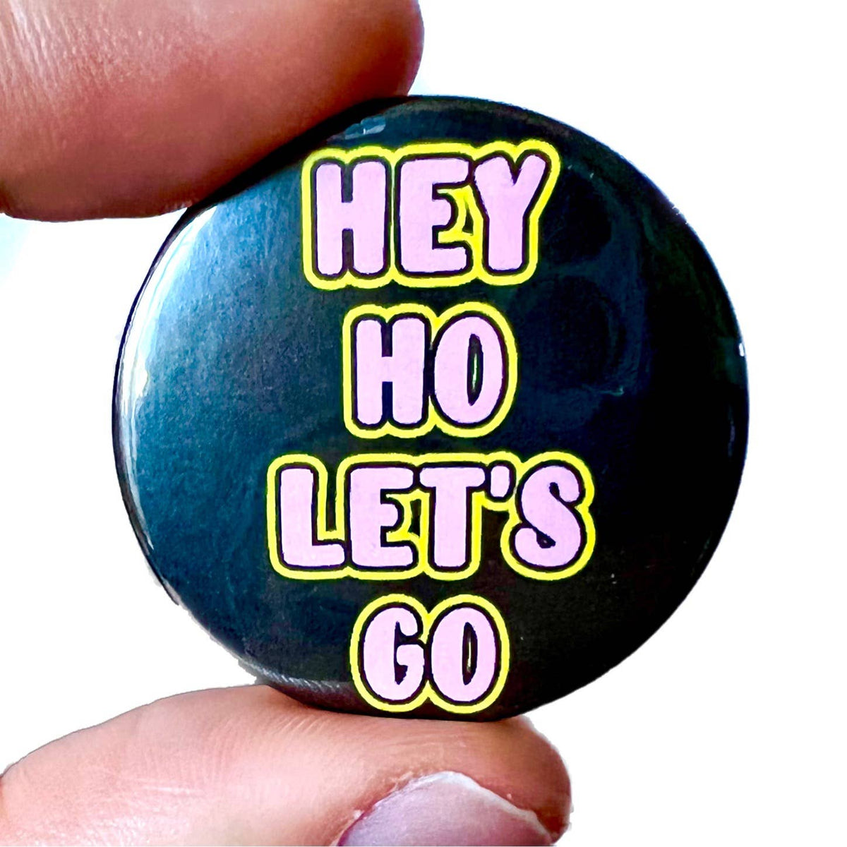 Button "Hey Ho Let's Go" | Bite Your Granny