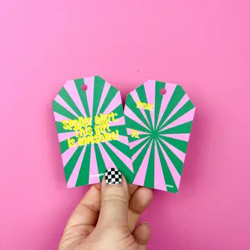 Cadeaulabel “Spoiler alert: This gift is awesome” | Deadpixel